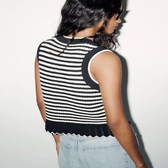 Zara Striped Knit Vest Top Black/White Size Large | Sleeveless Button Front - Picture 3 of 9